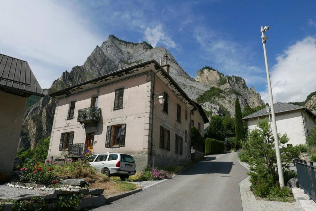 Joli Appartement Confortable Renove Style Cosy Saint-Martin-de-la-Porte المظهر الخارجي الصورة