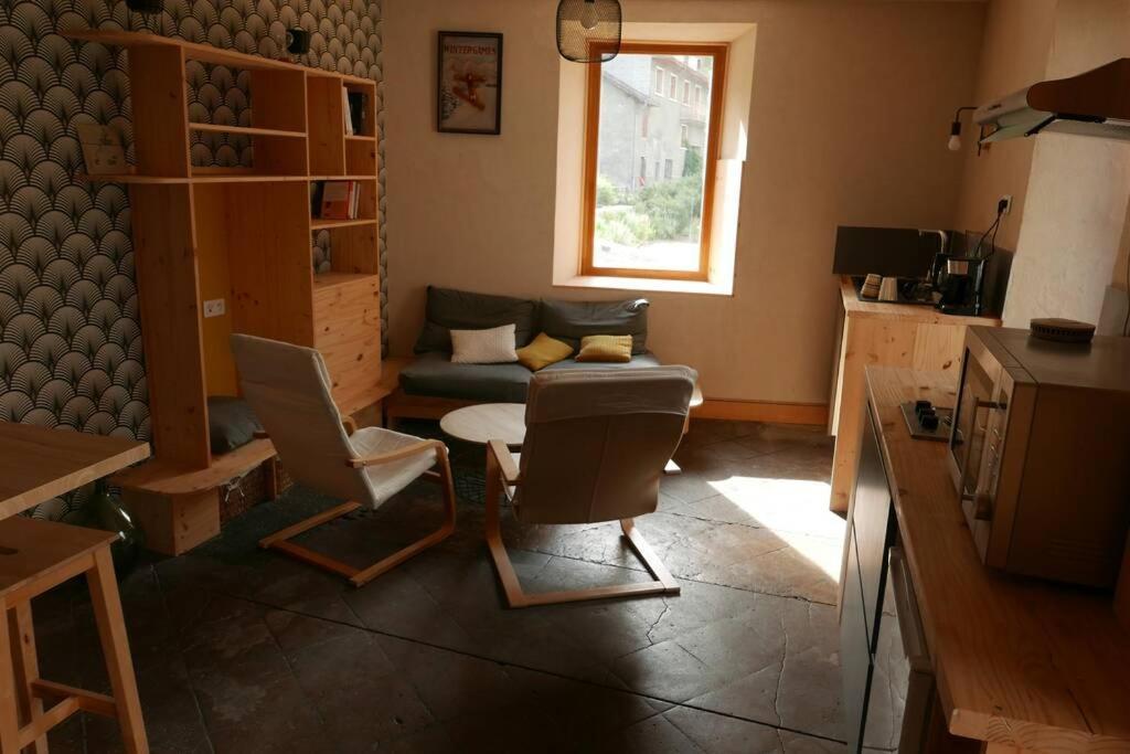 Joli Appartement Confortable Renove Style Cosy Saint-Martin-de-la-Porte المظهر الخارجي الصورة